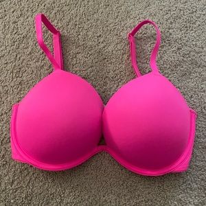 Victoria’s Secret PINK Wear Everywhere Super Push-up size 32DD